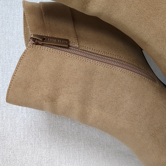 Anne Klein Women's  Akrina Ankle Boots Faux Suede Tan/Light Brown  Size 9.5 - Picture 4 of 9